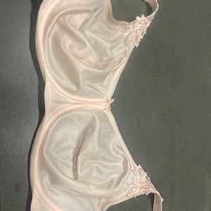 Neutral color Dominique bra 36DD/E